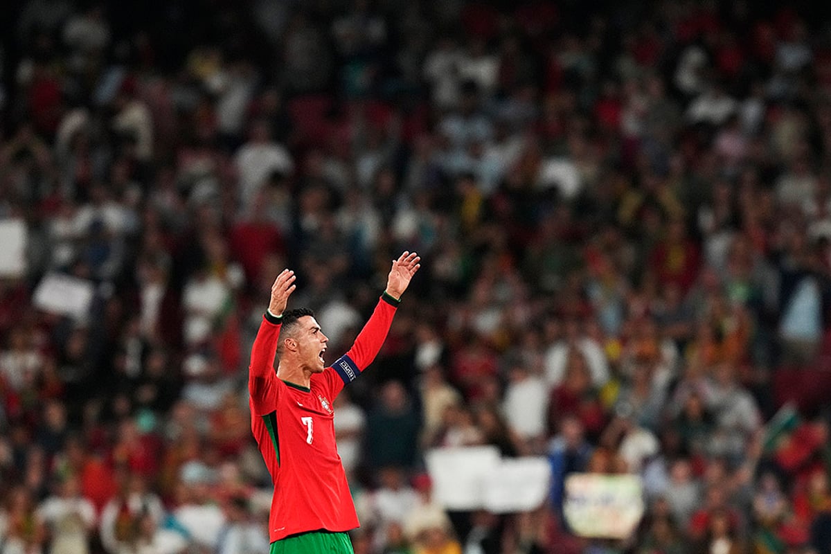 Football: Portugal vs Scotland Nations League Soccer 2024–25_1